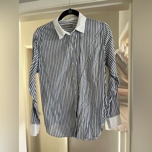 Everlane Navy and White Striped Button Down Shirt